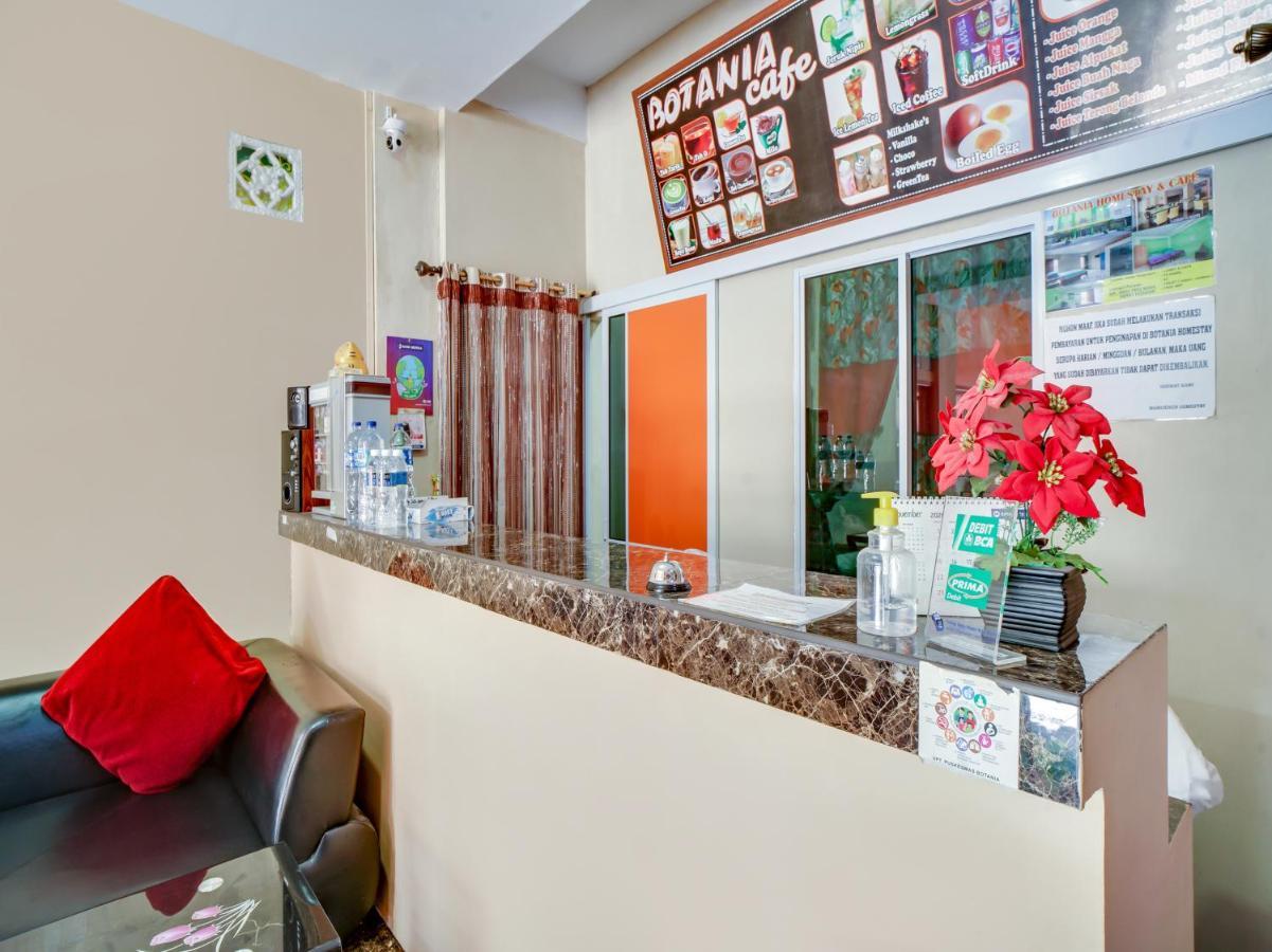 Oyo 90024 Botania Homestay & Cafe Nongsa Extérieur photo
